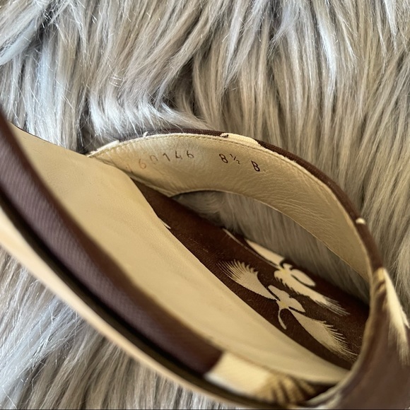 GUCCI orchid print ankle strap heels - Picture 6 of 15